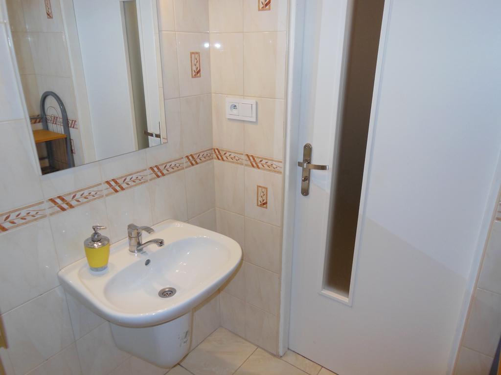 Apartman Bystrica City & Parking Banska Bystrica Room photo